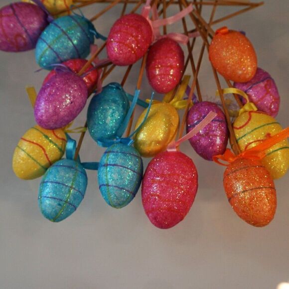 Creative Easter Decorations 19 Colorful Eggs On Sticks - Picture 4 of 6